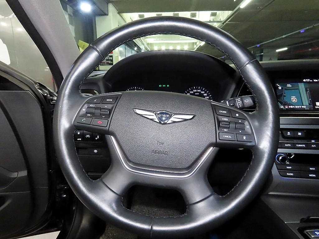 Genesis G80 - Vista 8