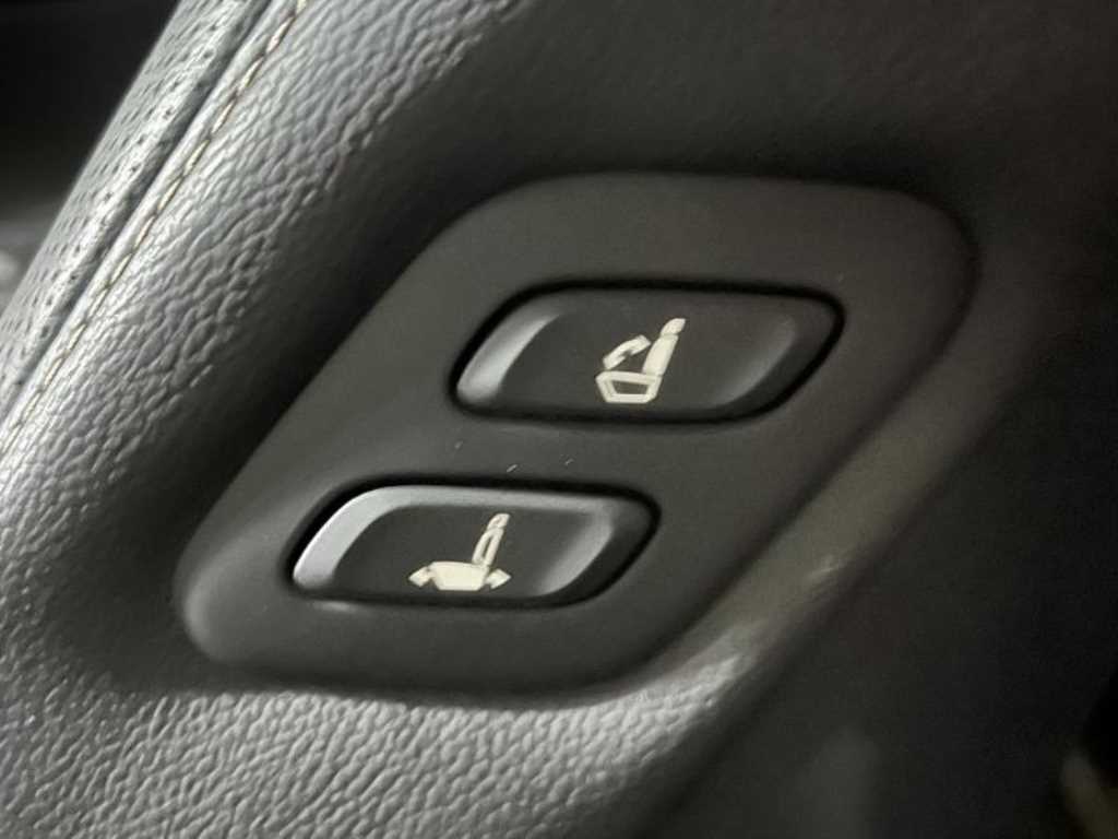 Genesis GV80 - Vista 9