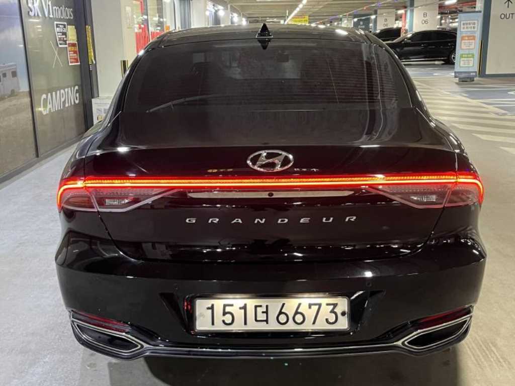 HYUNDAI Grandeur - Vista 5