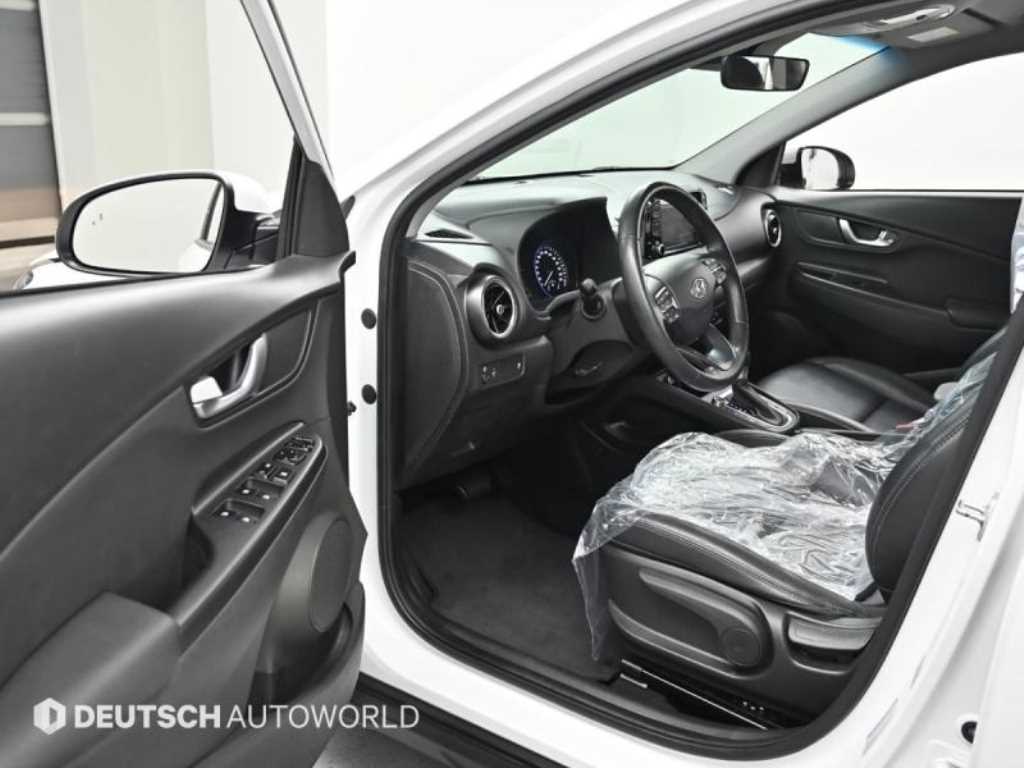 HYUNDAI Kona - Vista 11