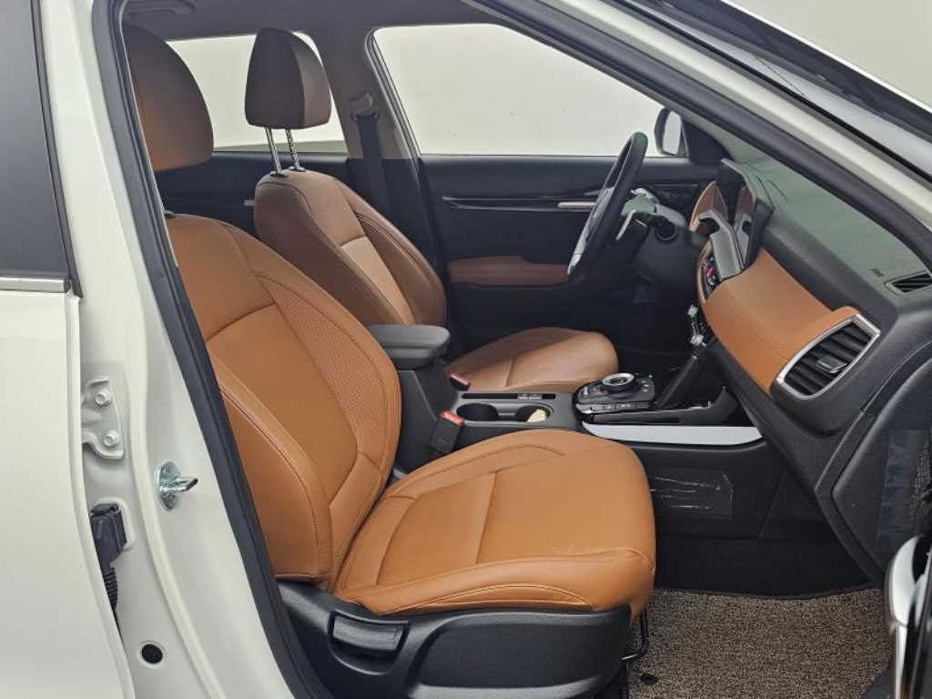 KIA Seltos - Vista 10