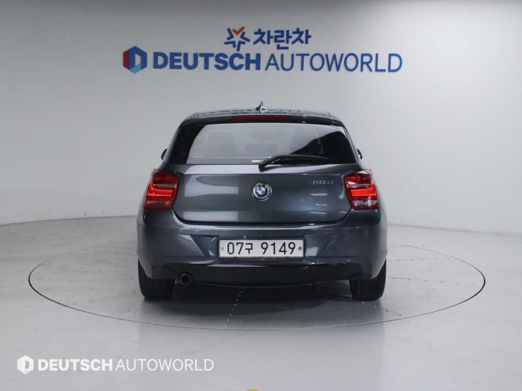 BMW 1 series - Vista 4