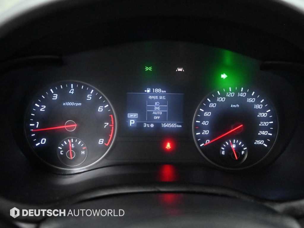 KIA Stinger - Vista 8