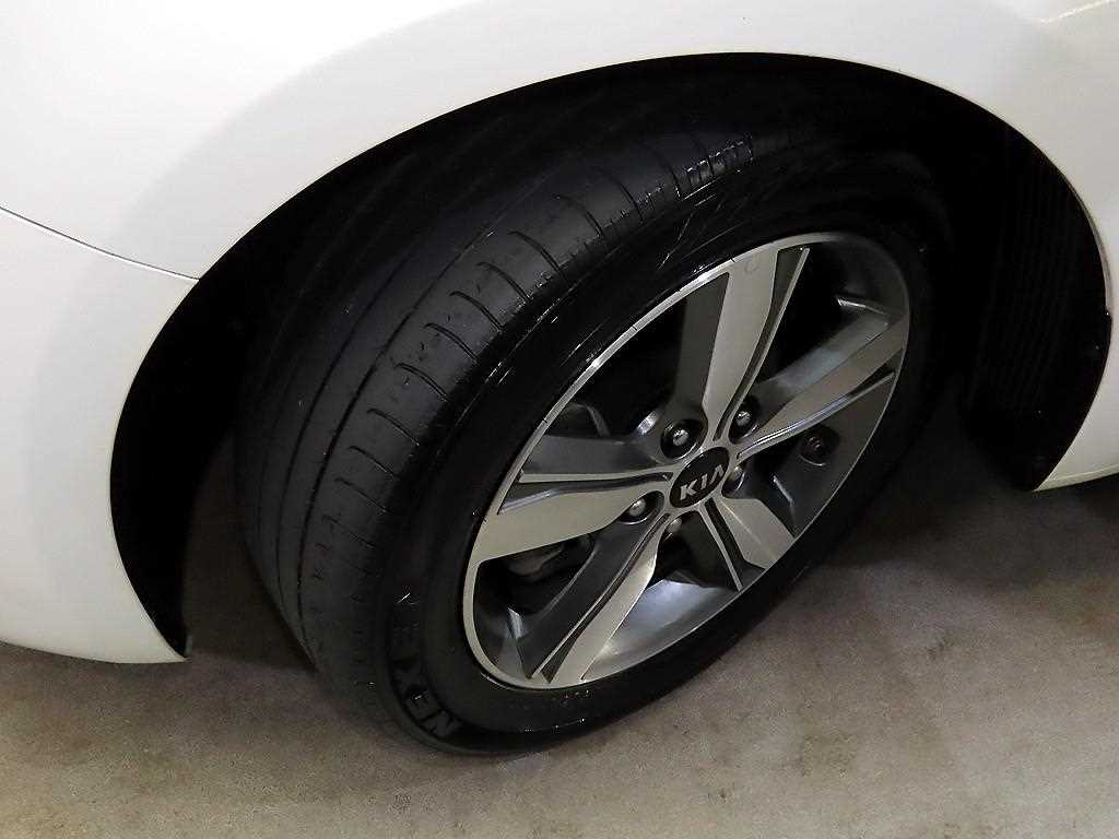 KIA K3 2016 Blanco - Importación desde Corea - HF Imports Iquique - Foto 19