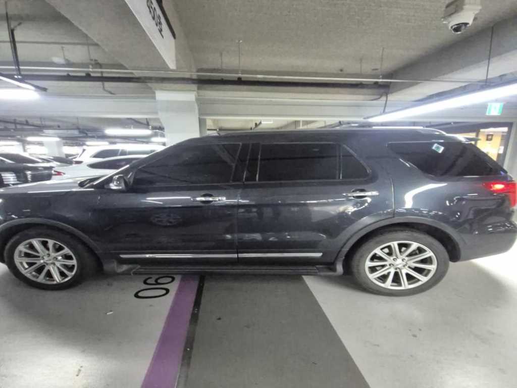 Ford Explorer - Vista 6