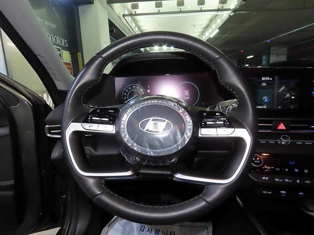 HYUNDAI Avante - Vista 8