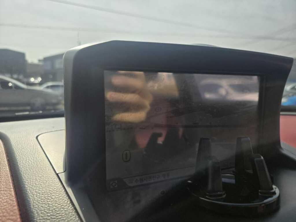 Ssangyong Tivoli - Vista 6