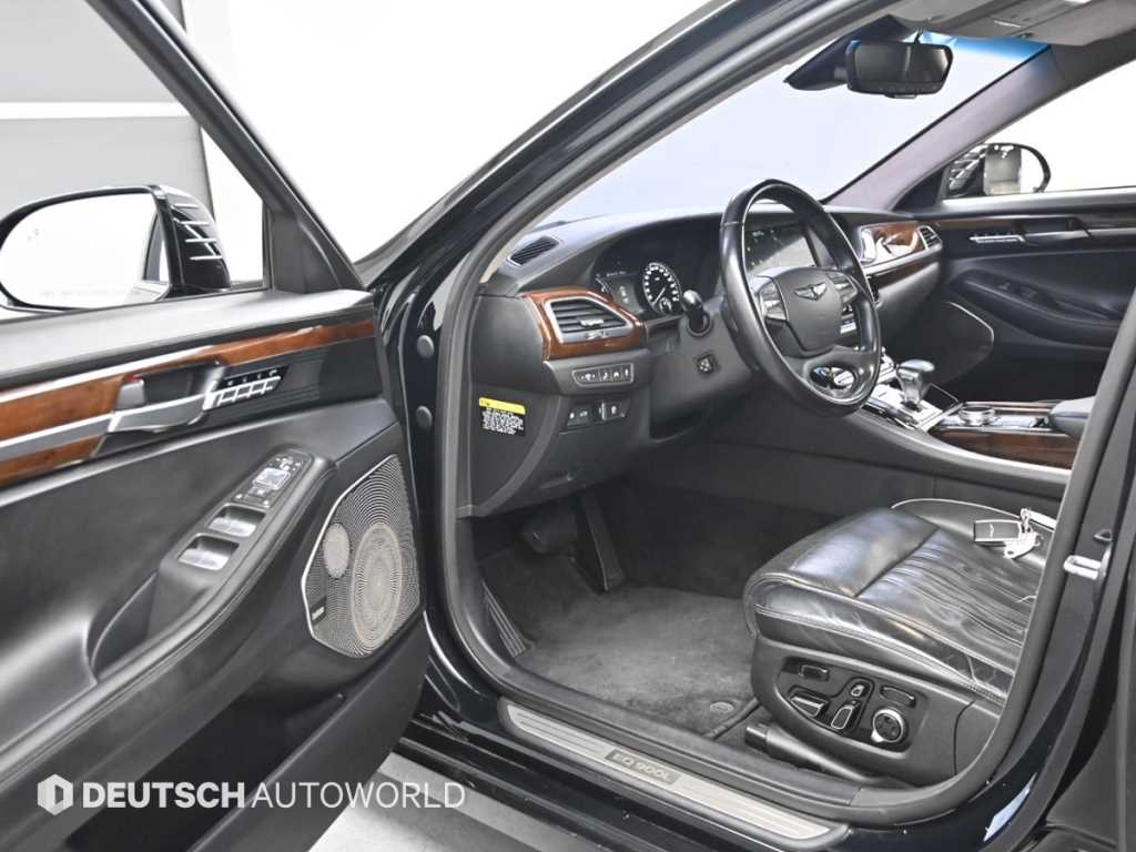 Genesis EQ900 - Vista 11