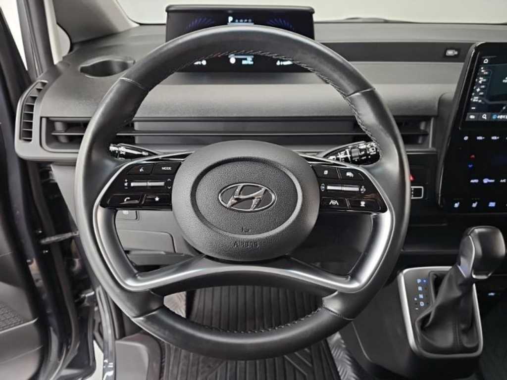 HYUNDAI Staria - Vista 7