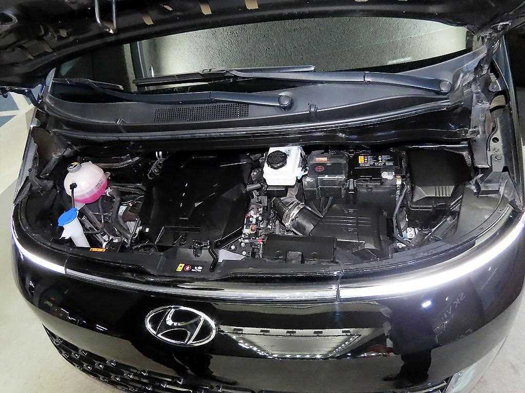 HYUNDAI Staria 2024 Negro - Importación desde Corea - HF Imports Iquique - Foto 19