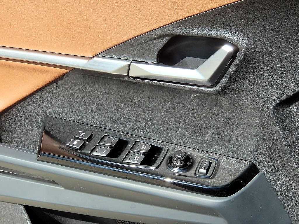 Ssangyong Torres - Vista 11