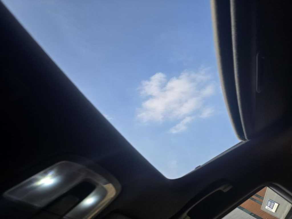 Ssangyong Tivoli - Vista 12