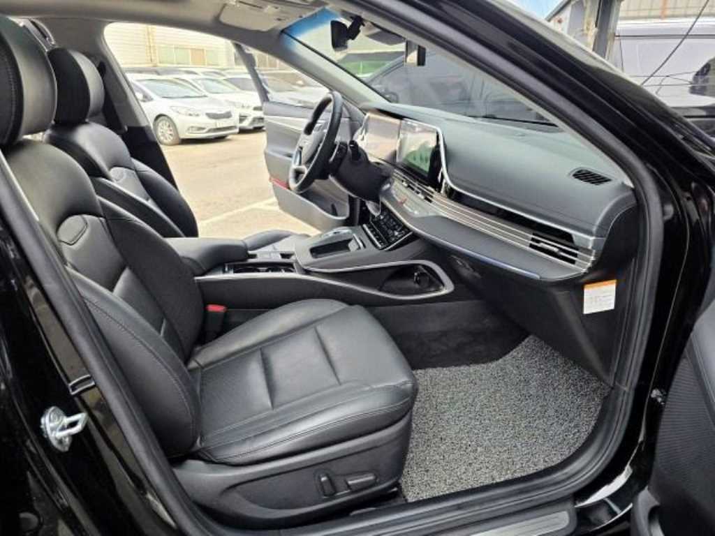 HYUNDAI Grandeur - Vista 9