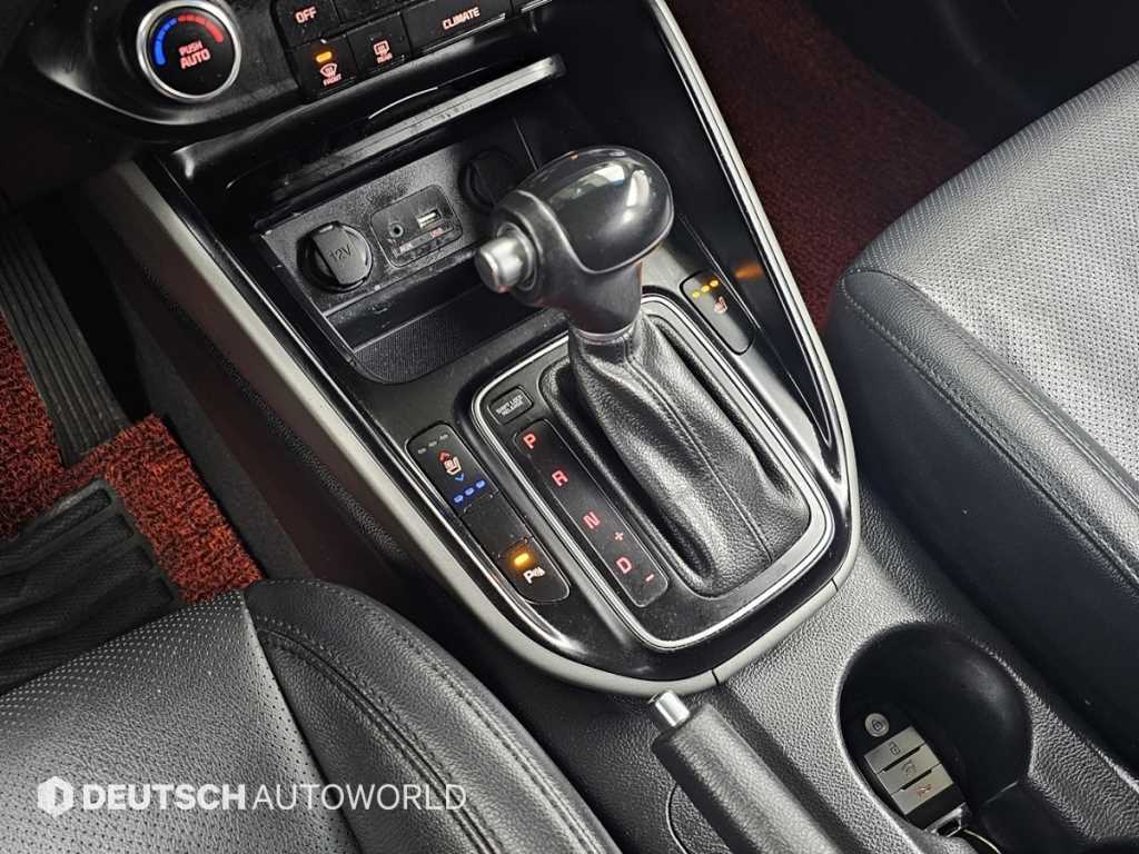 KIA Carens - Vista 9