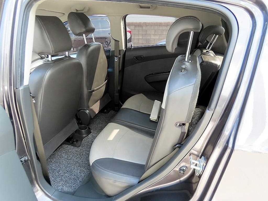 Chevrolet Spark - Vista 6