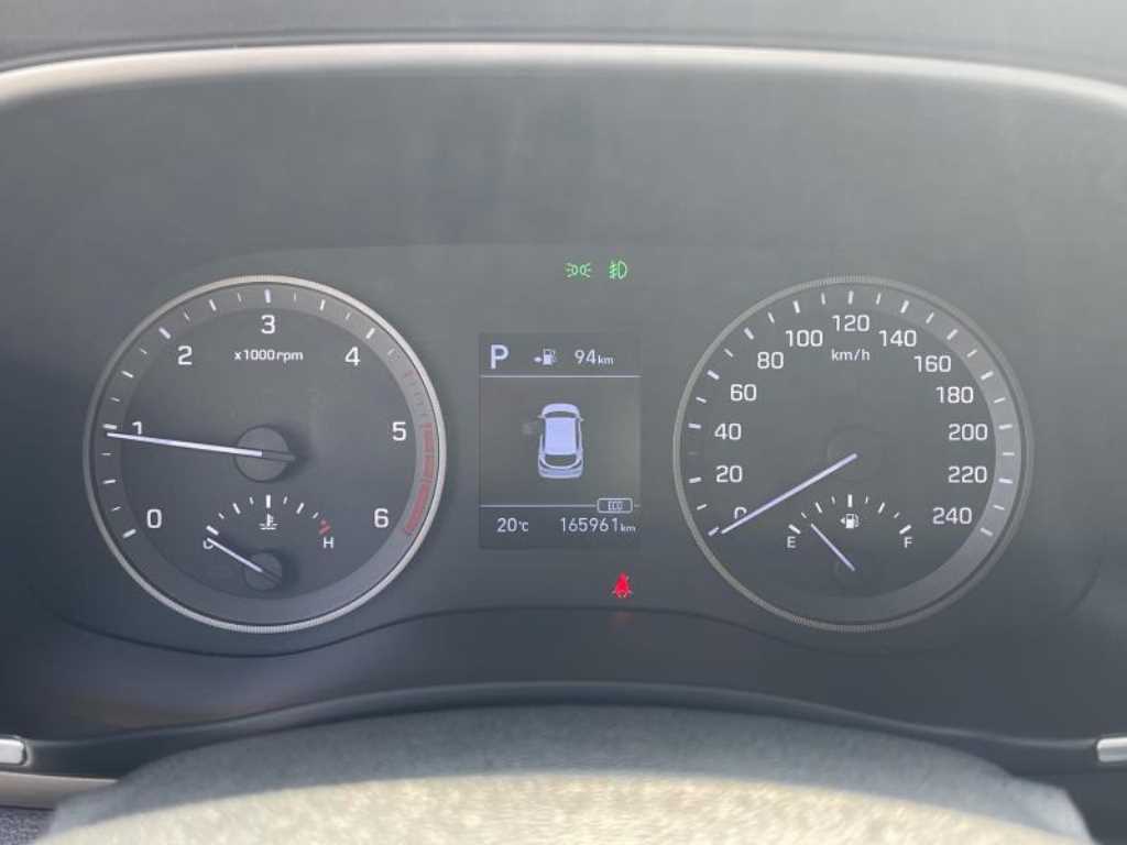 HYUNDAI Tucson - Vista 7