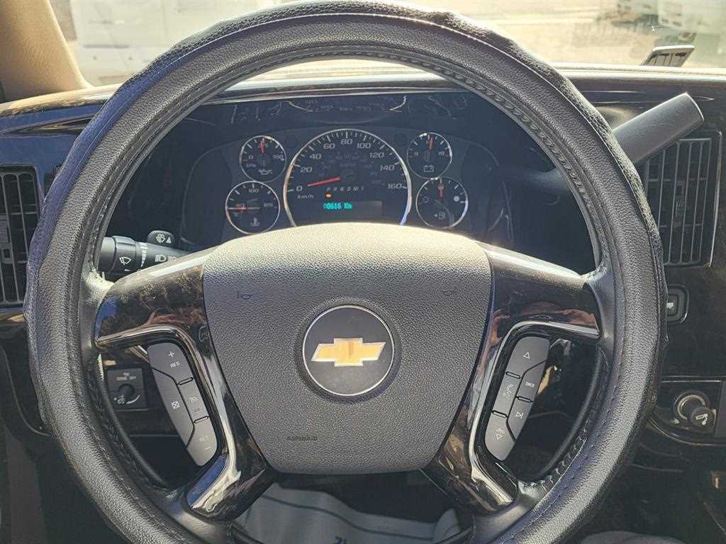 Chevrolet Express van 2014 Gold color - Importación desde Corea - HF Imports Iquique - Foto 14