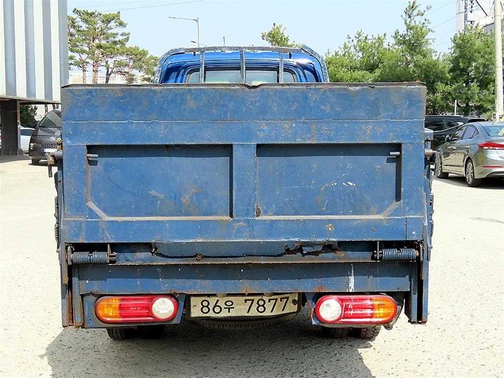Small Truck Cargo (small) - Vista 4