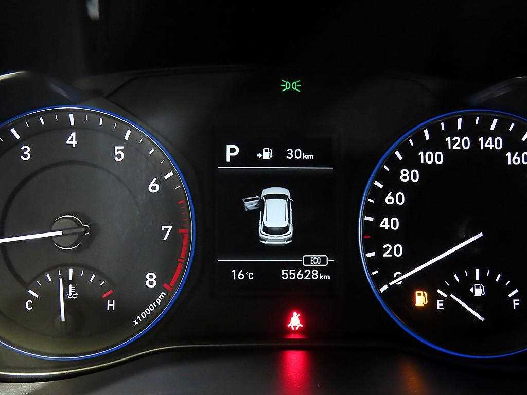 HYUNDAI Kona - Vista 9