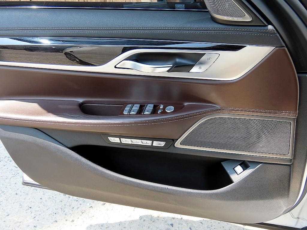 BMW 7 Series - Vista 12