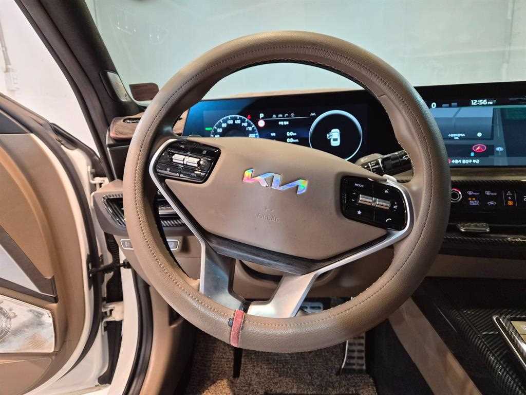KIA K8 - Vista 8