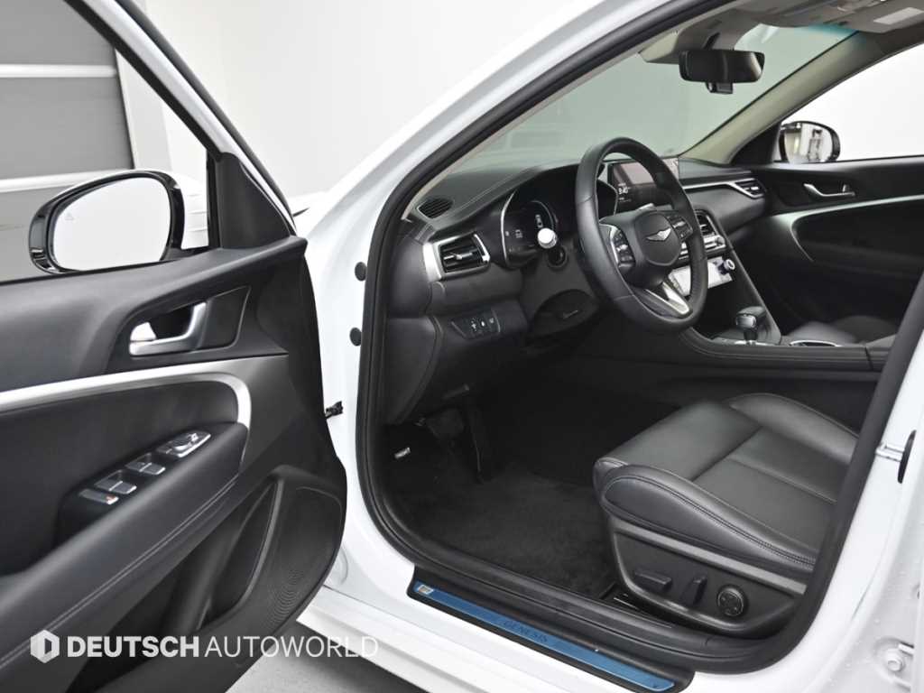 Genesis G70 - Vista 11