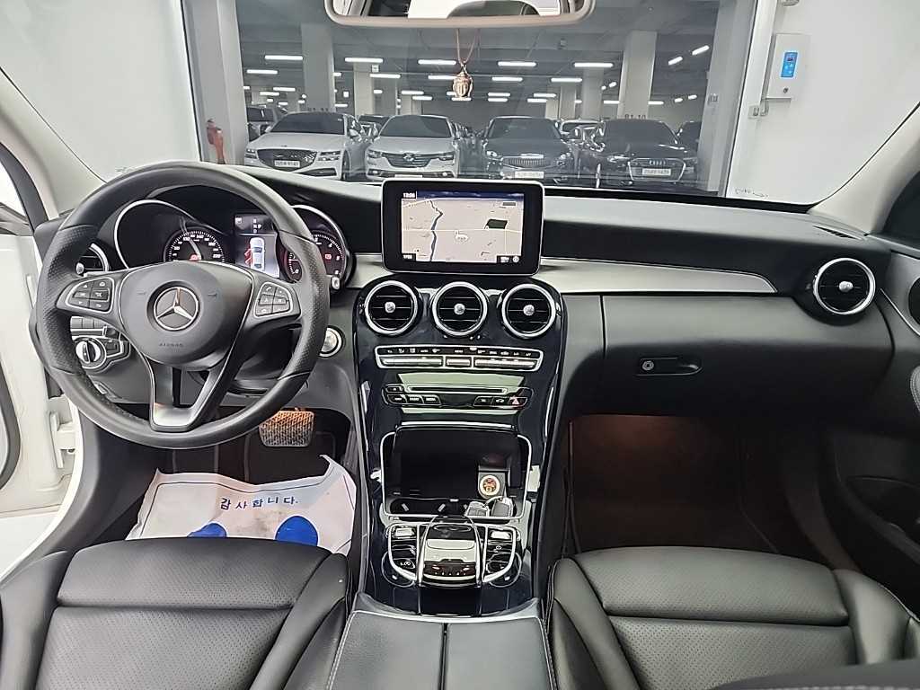 Mercedes Benz C Class - Vista 7