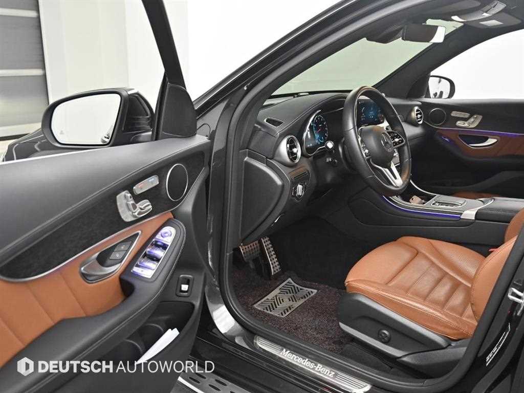 Mercedes Benz GLC Class - Vista 11