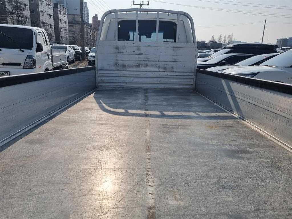 Small Truck Cargo (small) - Vista 5