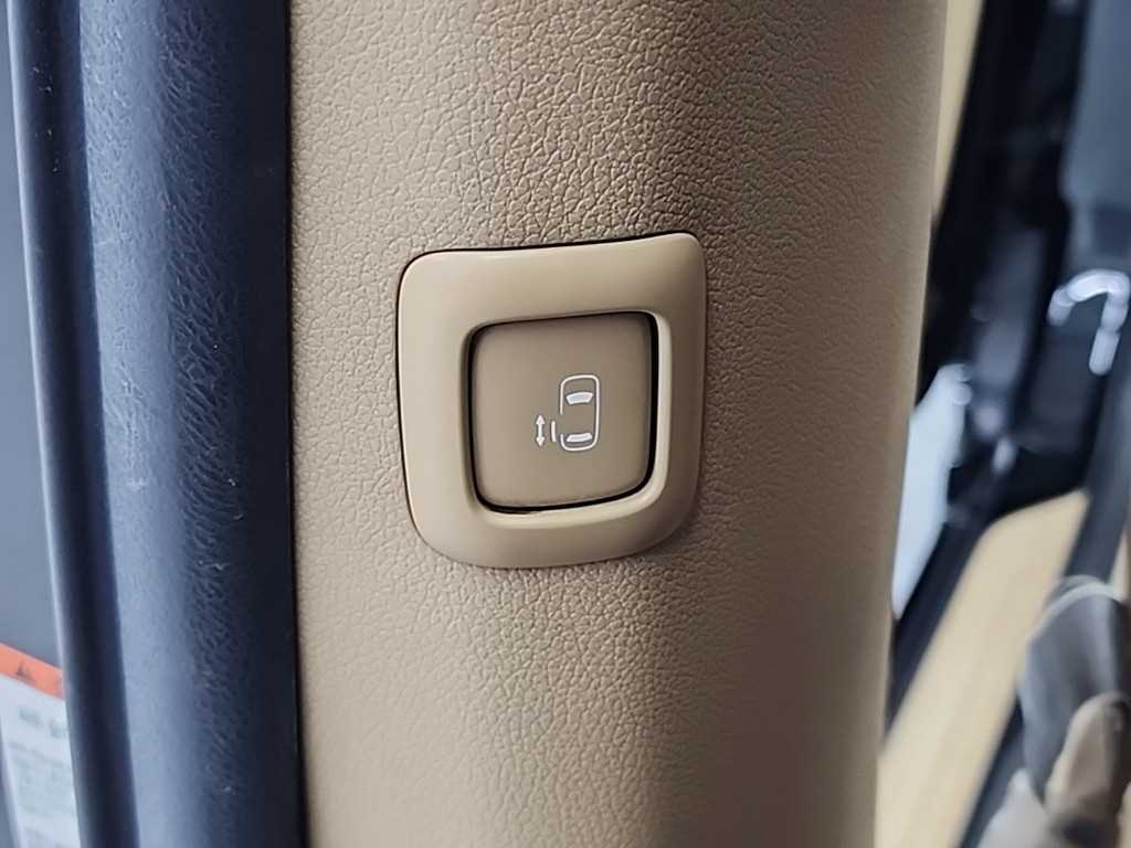 KIA Carnival 2016 Negro - Importación desde Corea - HF Imports Iquique - Foto 16