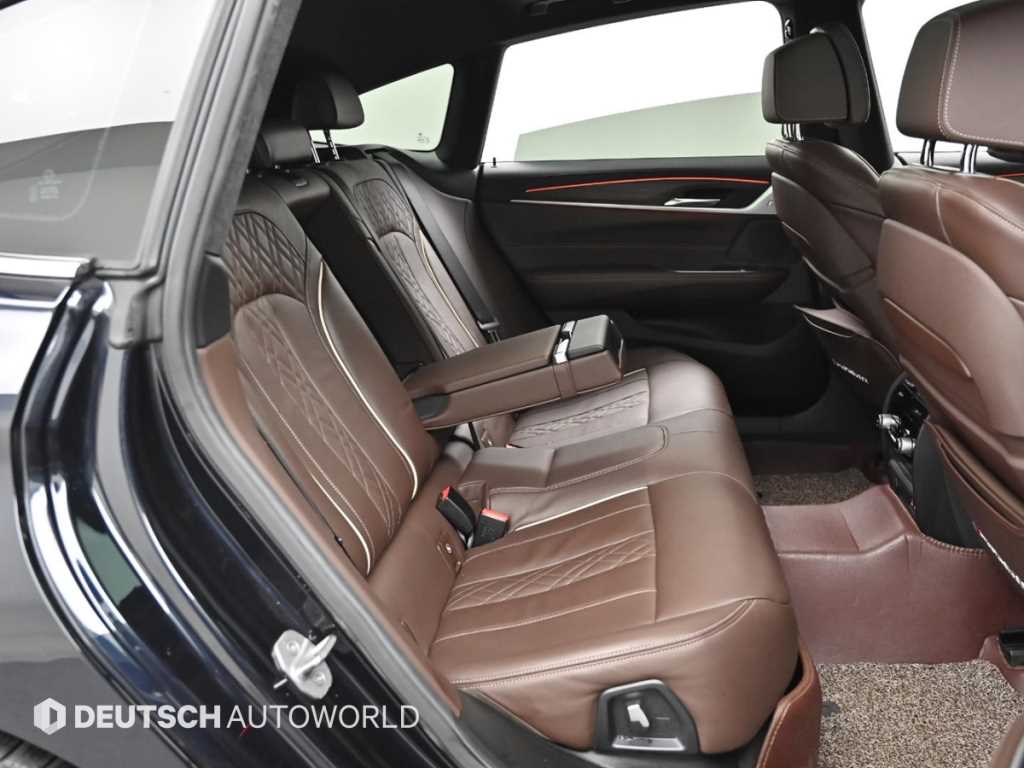 BMW Gran Turismo - Vista 12