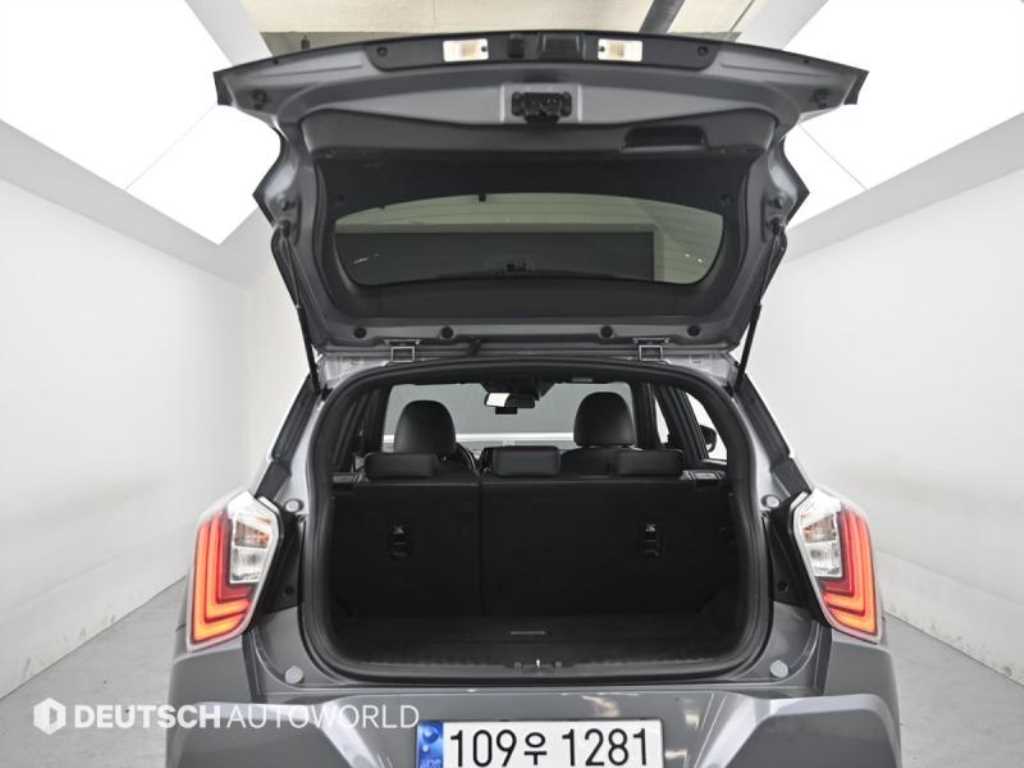 Ssangyong Tivoli 2021 Gris - Importación desde Corea - HF Imports Iquique - Foto 19