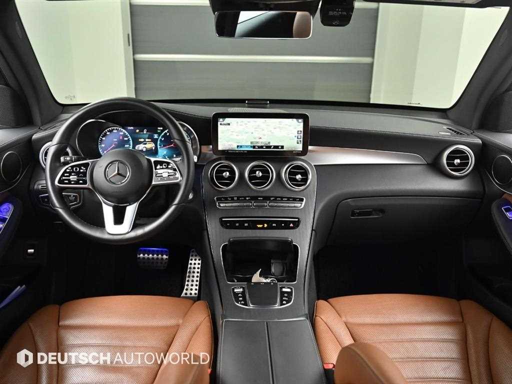 Mercedes Benz GLC Class - Vista 7