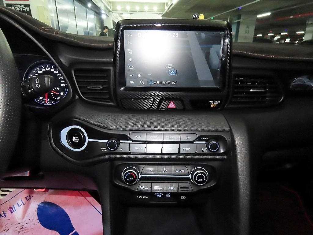 HYUNDAI Veloster - Vista 11