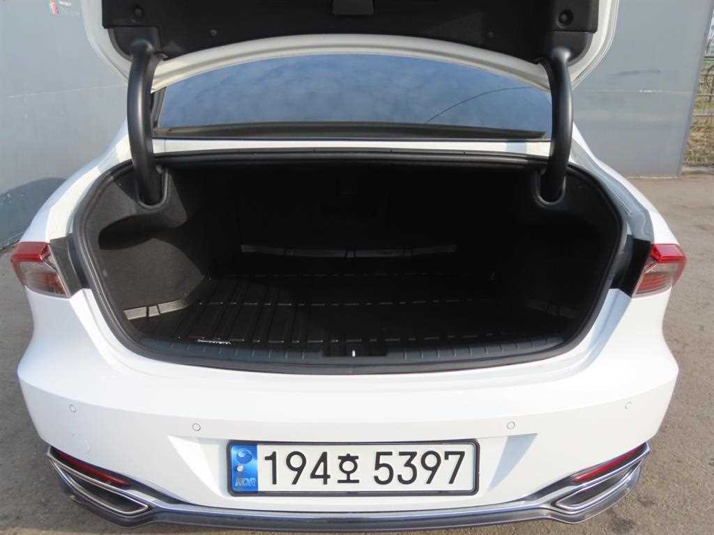 HYUNDAI Grandeur - Vista 5