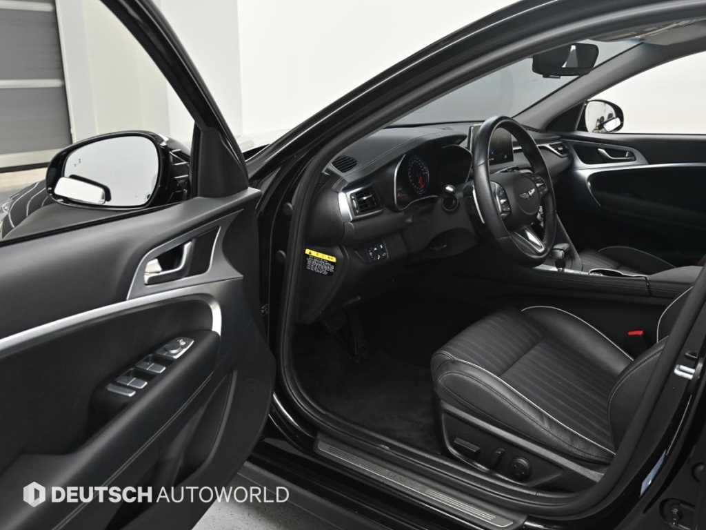 Genesis G70 - Vista 11