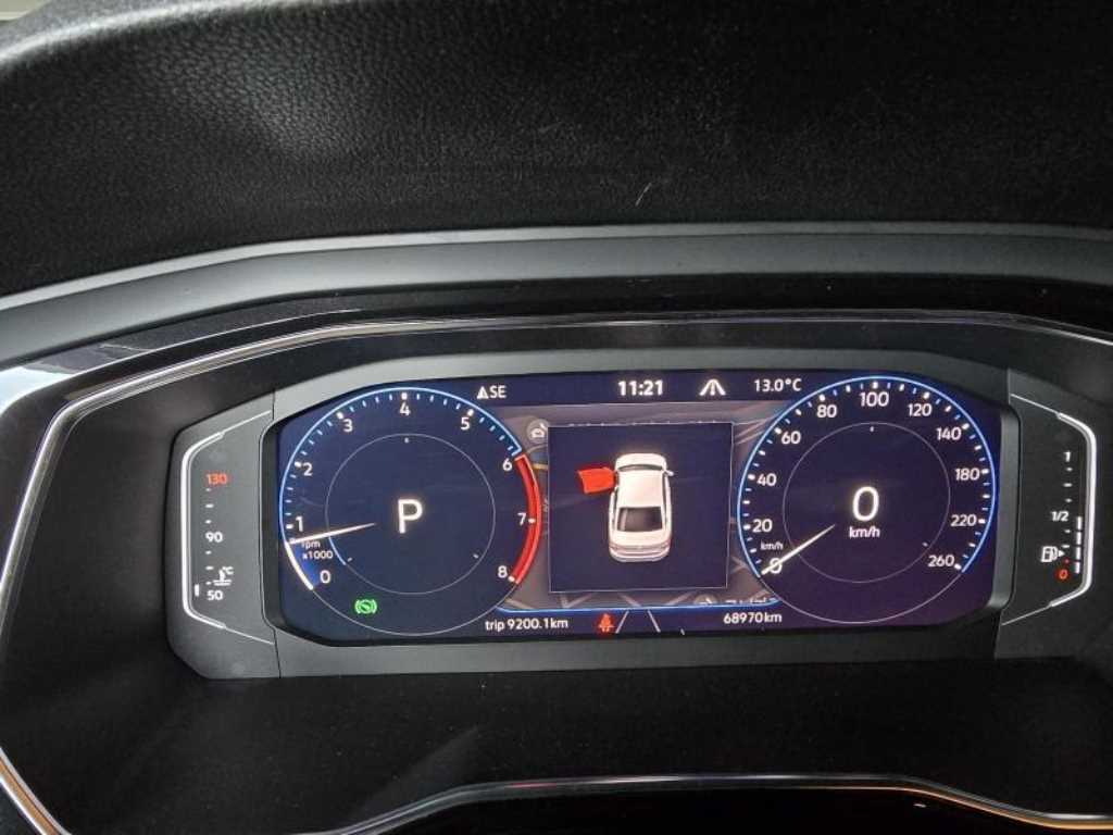 Volkswagen Jetta - Vista 7