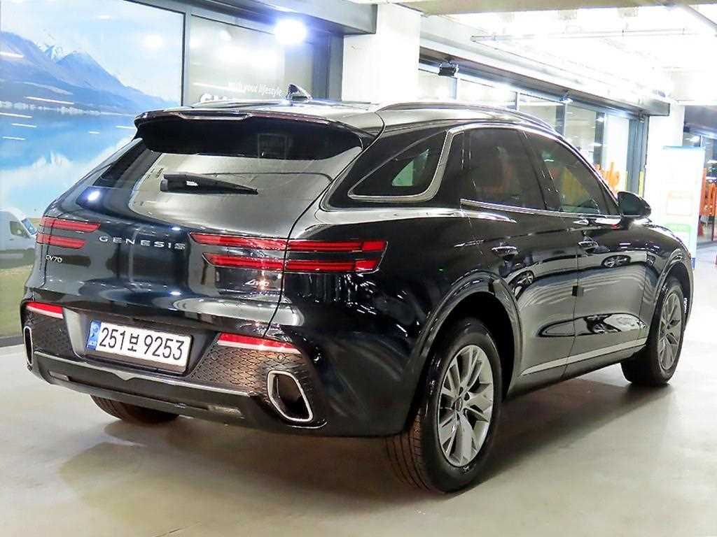 Genesis GV70 - Vista 4
