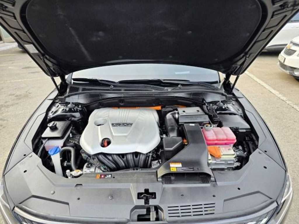 HYUNDAI Grandeur - Vista 5