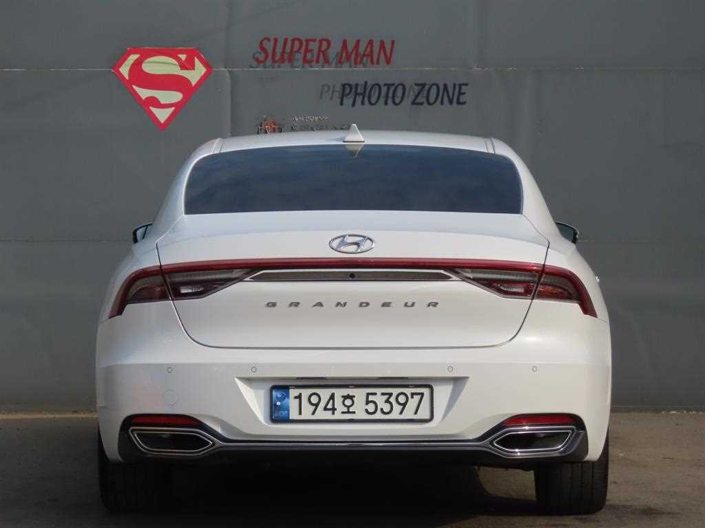 HYUNDAI Grandeur - Vista 4