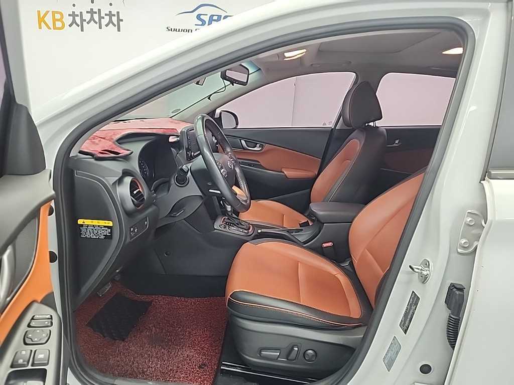 HYUNDAI Kona - Vista 11