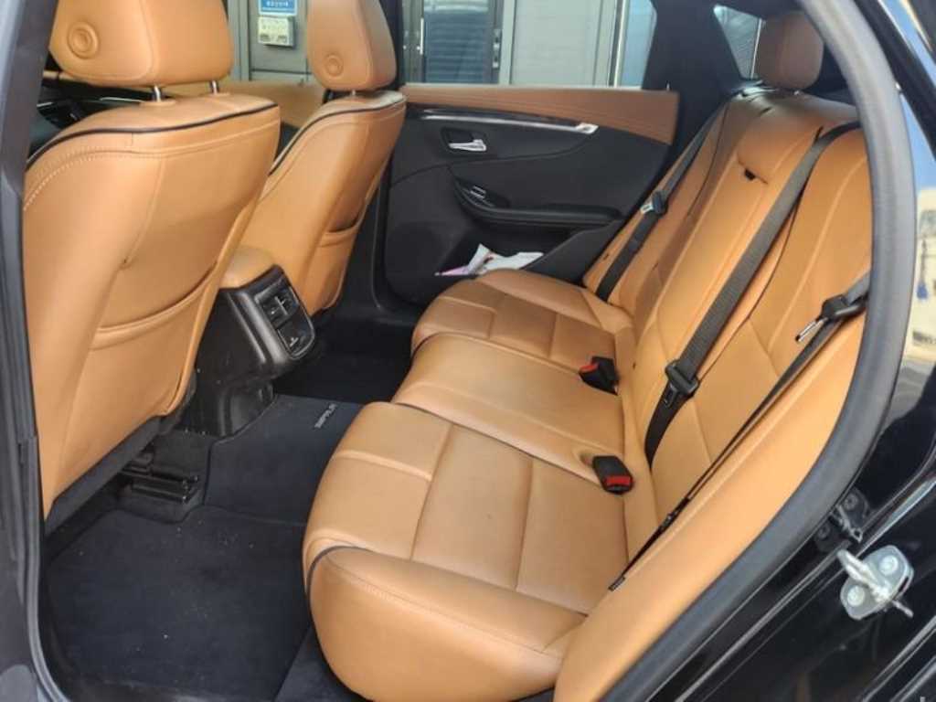 Chevrolet Impala - Vista 6