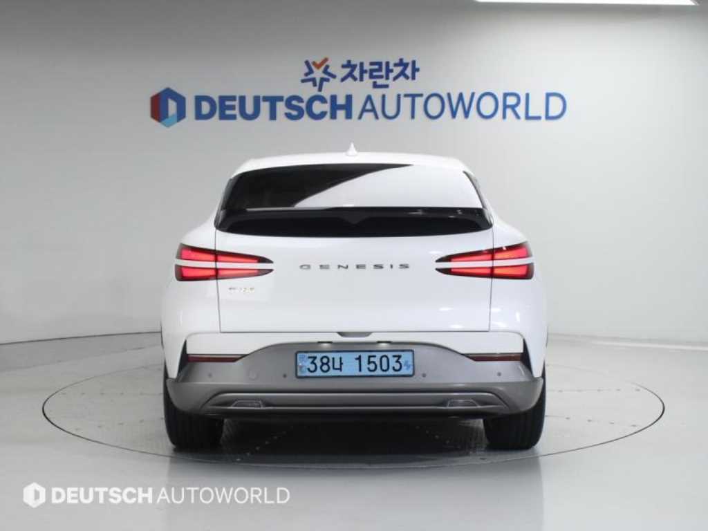 Genesis GV60 - Vista 4