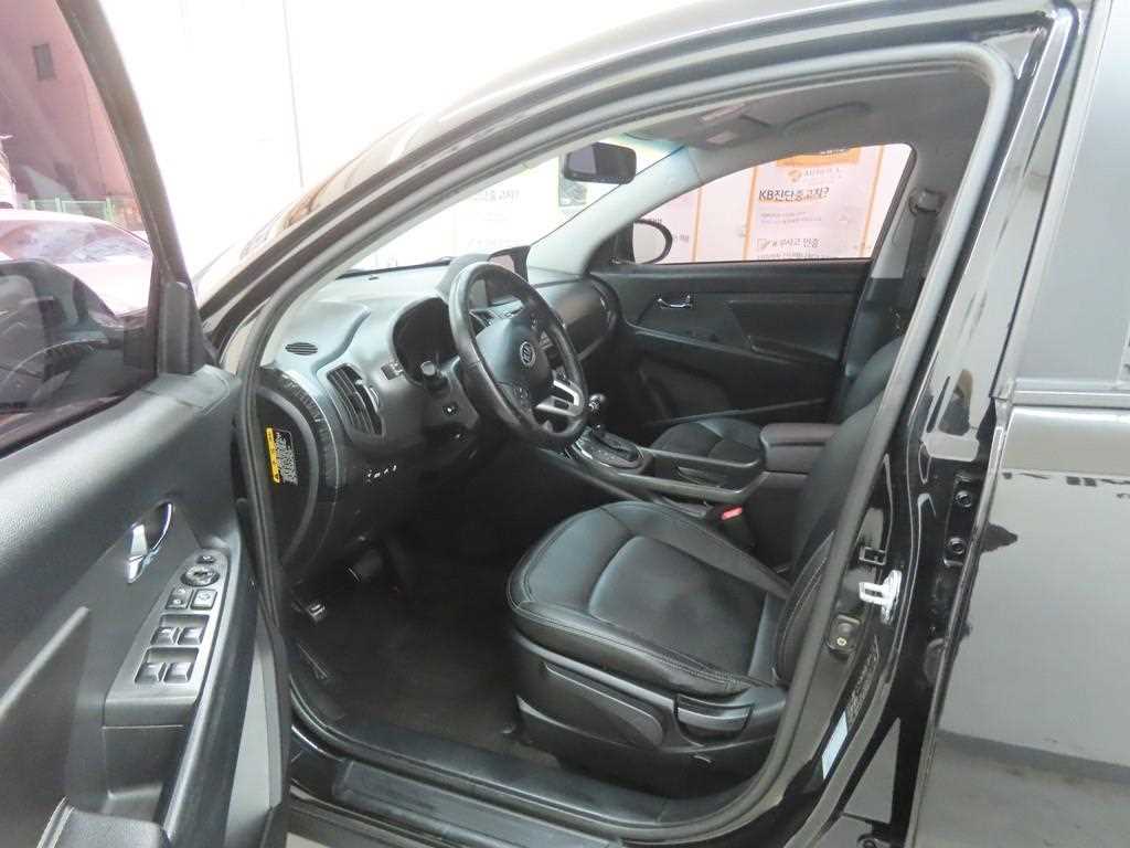 KIA Sportage - Vista 5