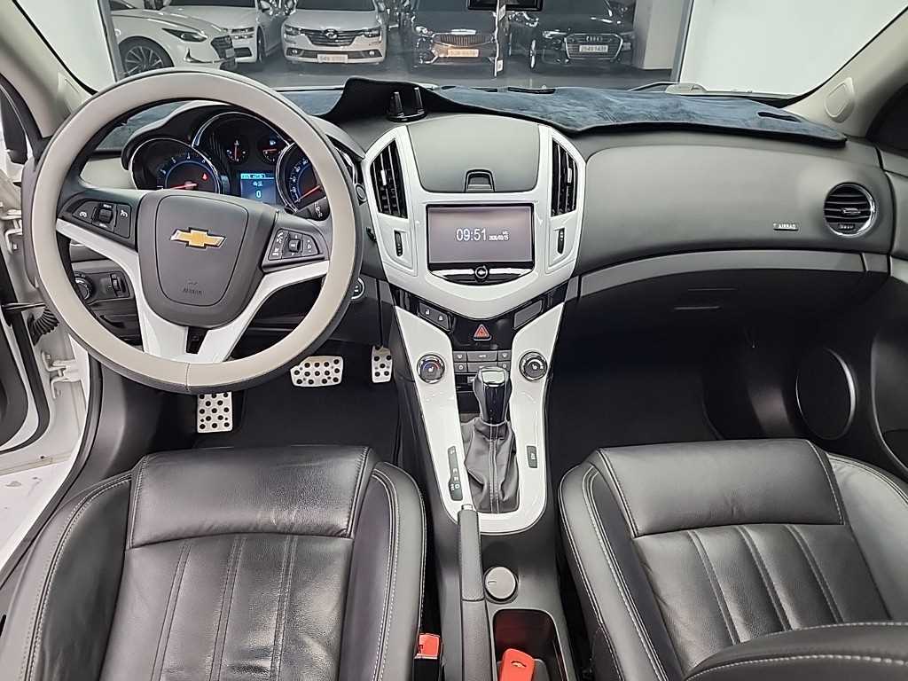 Chevrolet Cruise - Vista 7