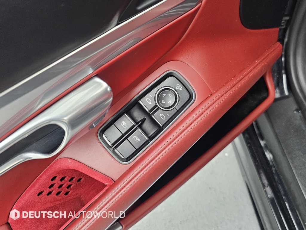 Porsche 718 - Vista 12