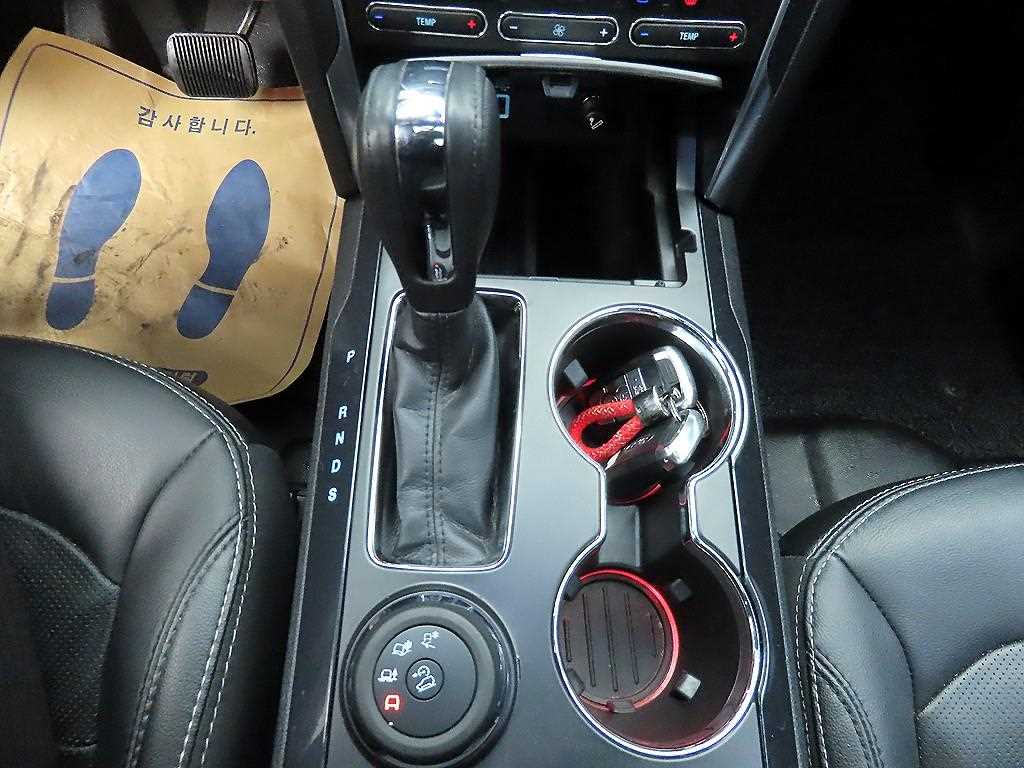 Ford Explorer - Vista 10