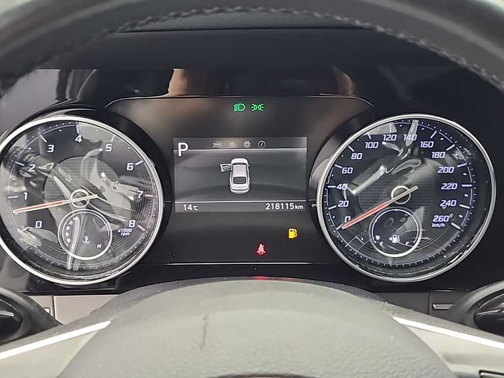 HYUNDAI Grandeur - Vista 6