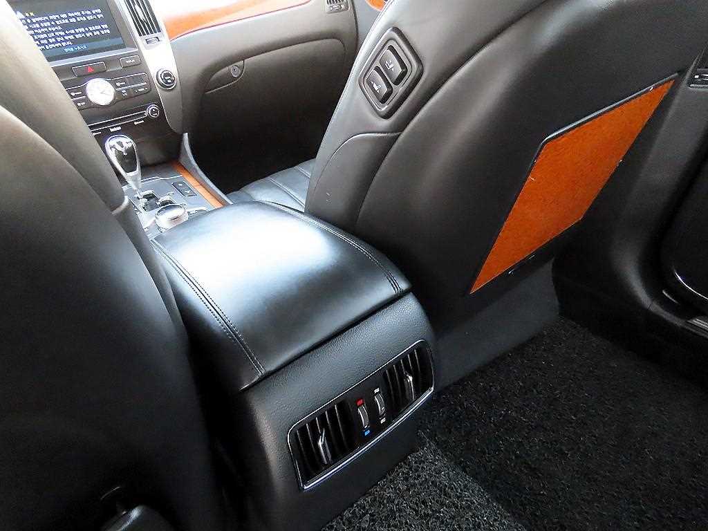 HYUNDAI Equus 2010 Negro - Importación desde Corea - HF Imports Iquique - Foto 17