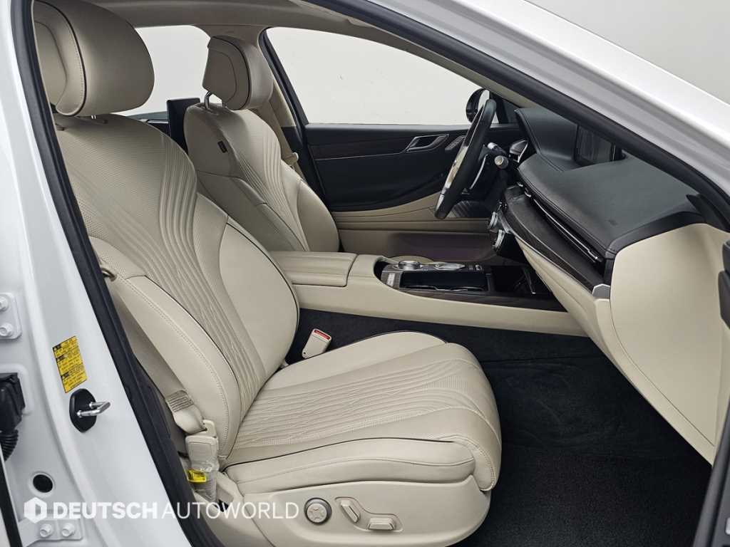 Genesis G80 - Vista 10